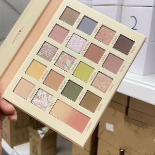 Oil Painting Summer Wilderness 20 Color Eyeshadow Palette.