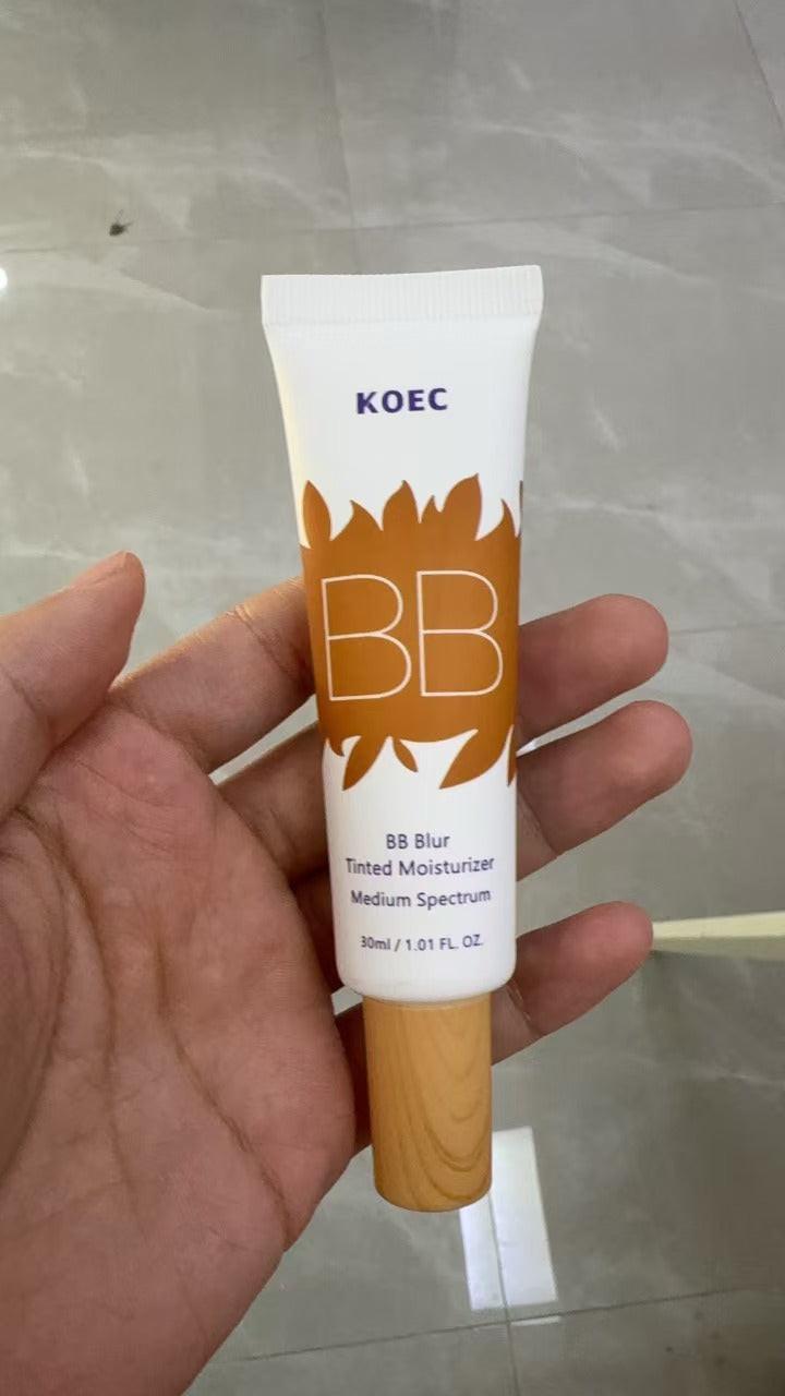 Moisturizing Concealer BB Cream With Brush.