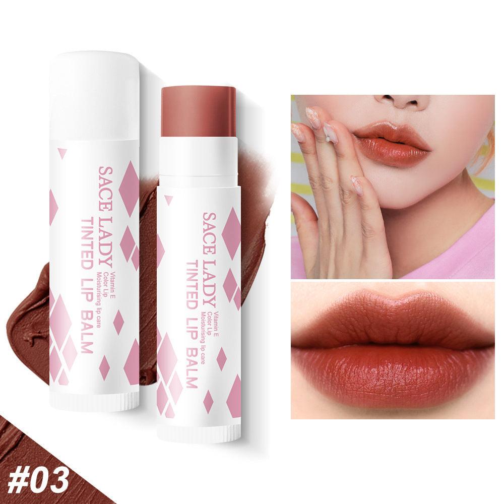 Moisturizing Lipstick And Anti Cracking Lip Primer.