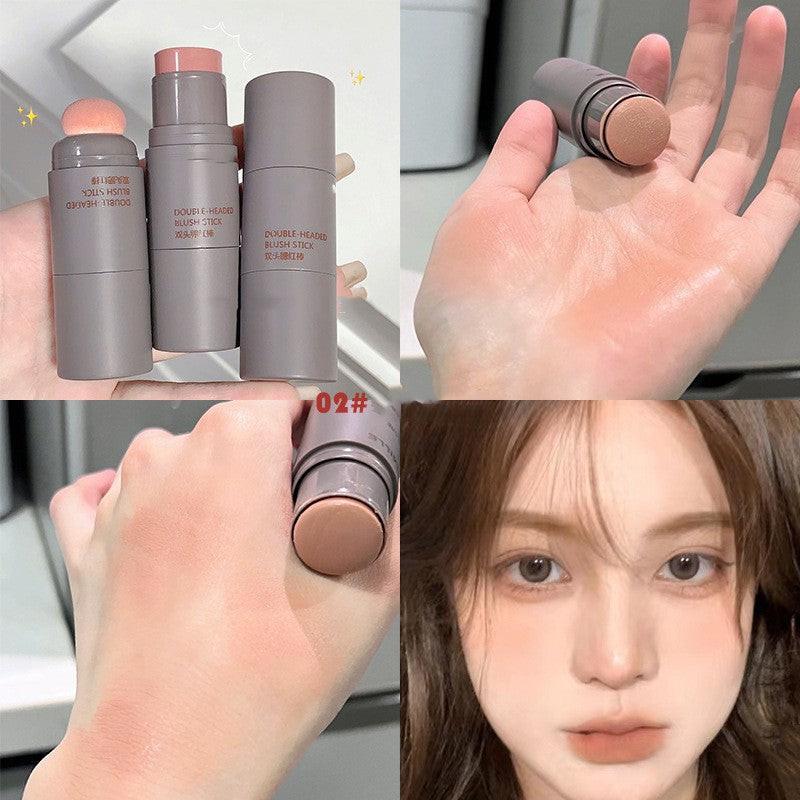 Double-headed Sponge Monochrome Blusher Natural Color Holding.