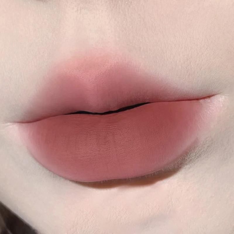 Light Sweet Rain Mist Matte Lip Gloss Fog Surface.