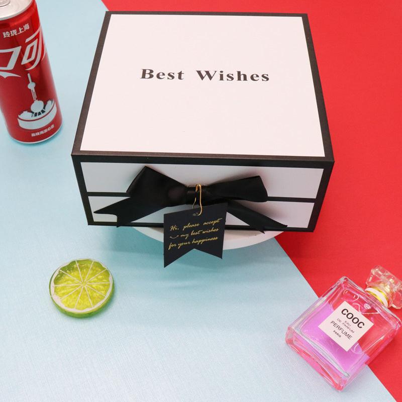 Clamshell Gift Box Lipstick Cosmetics White Packaging Box Square Gift Box.