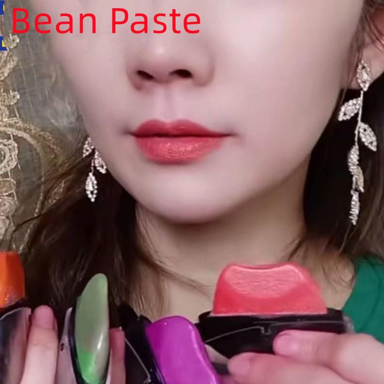 Lazy Lipstick One Kiss Molded Waterproof Moisturizing Moisturizer.