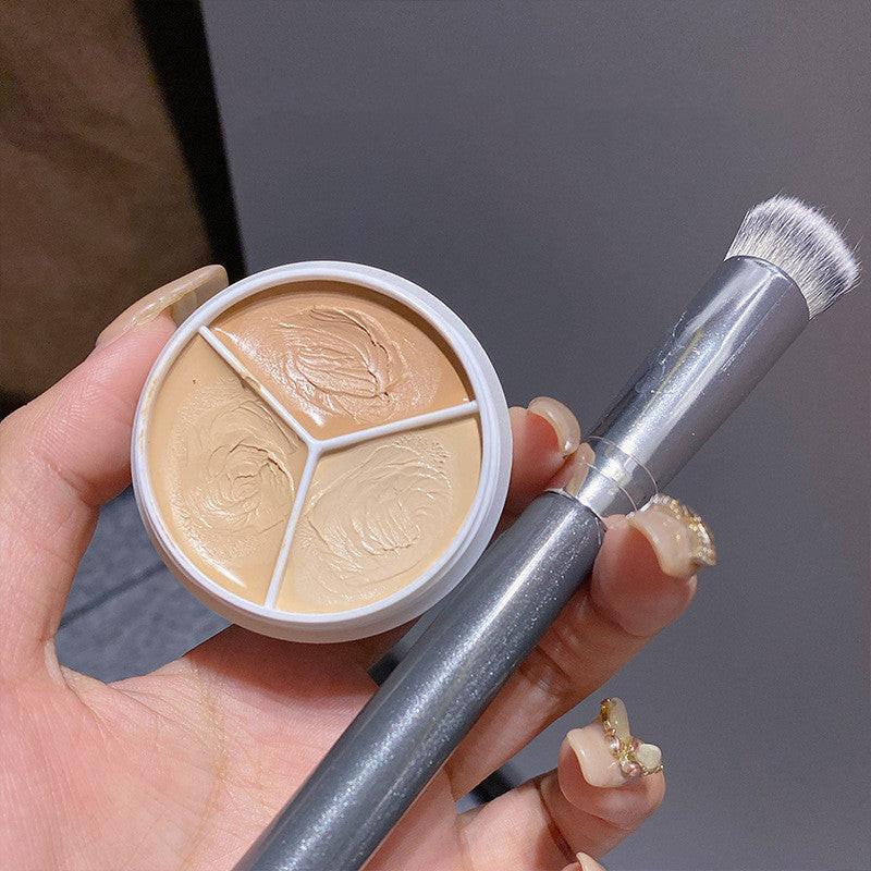 New Hot Sell Tri-Color Concealer Foundation.