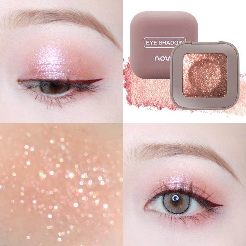 NOVO monochrome eye shadow.