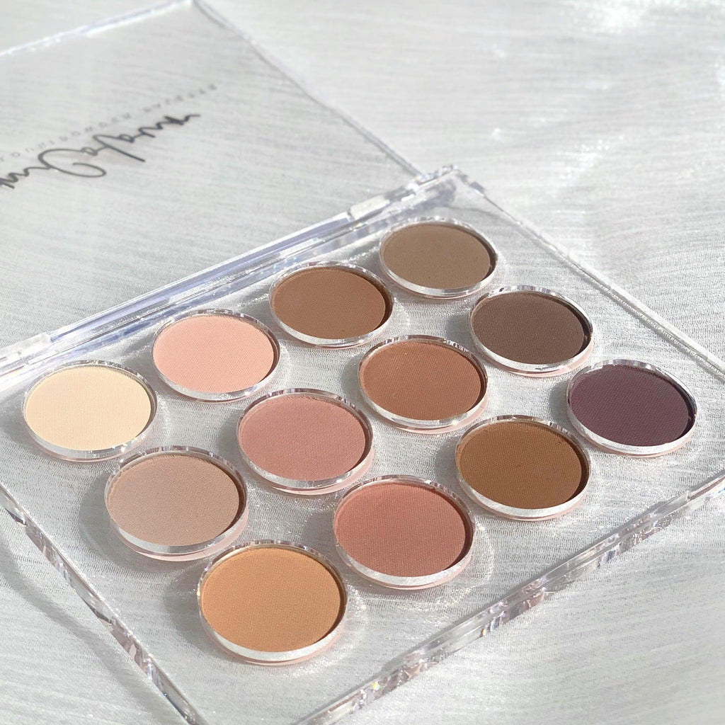 Magic Color Transparent 12 Color Eye Shadow Plate.