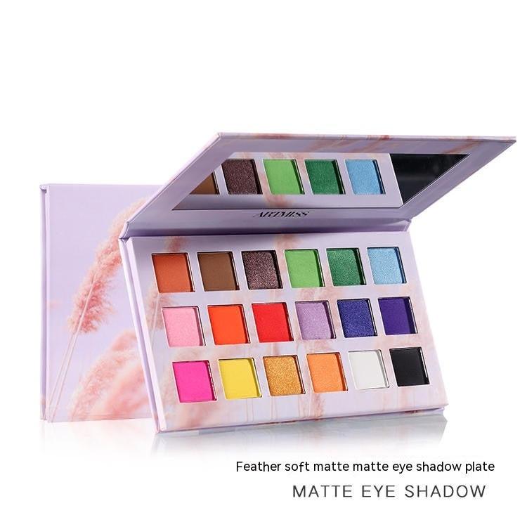 Matte Earth Tone Eyeshadow Plate.