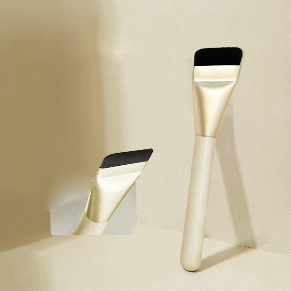 Ultra Thin Foundation Brush One Line Foundation Brush Ultra-thin Traceless Concealer Eyeliner Brush Flat Foundation Brush, Mask Brush, Makeup Spatula, Liquid Foundation Brush, Korean Cream Brush, Deli.