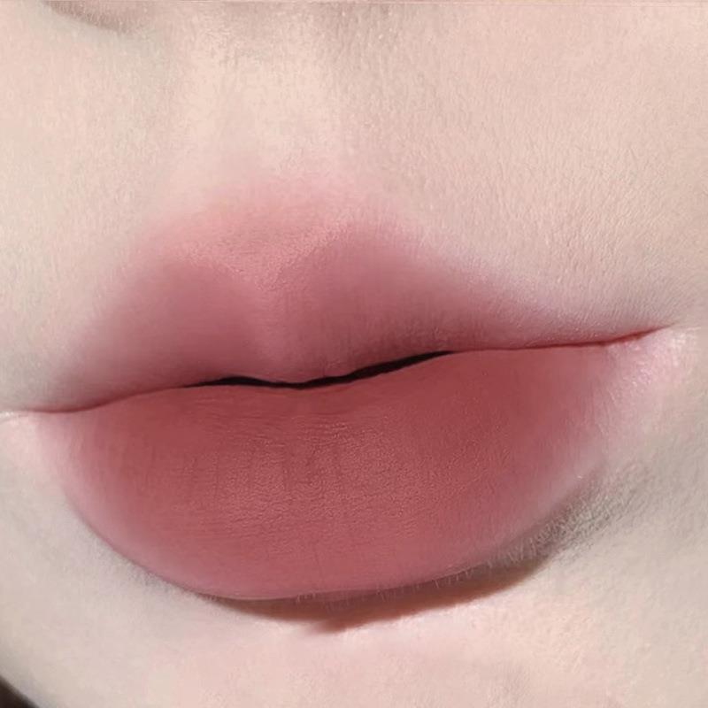 Light Sweet Rain Mist Matte Lip Gloss Fog Surface.
