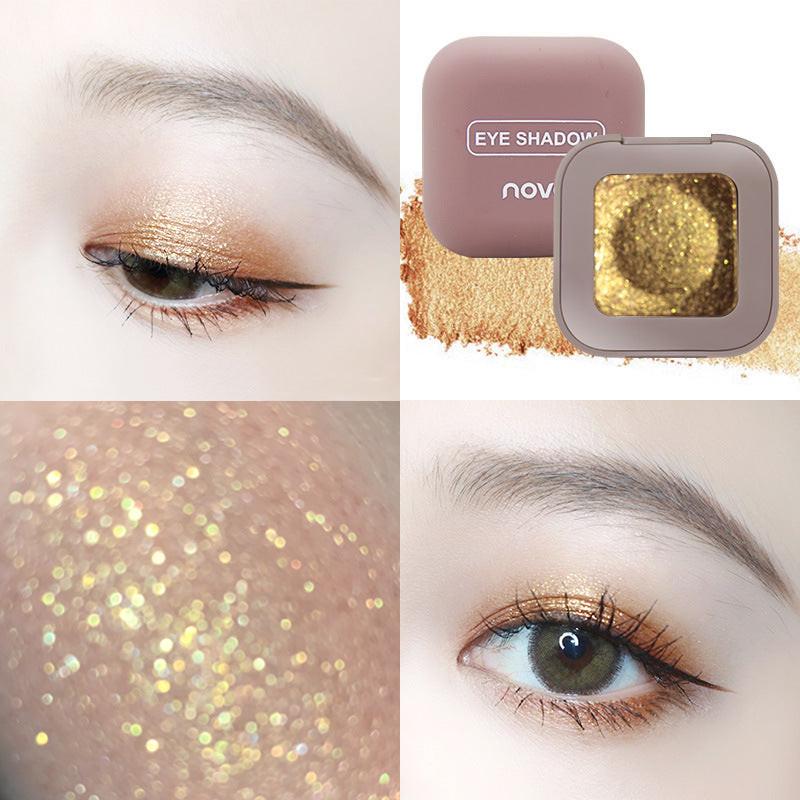 NOVO monochrome eye shadow.