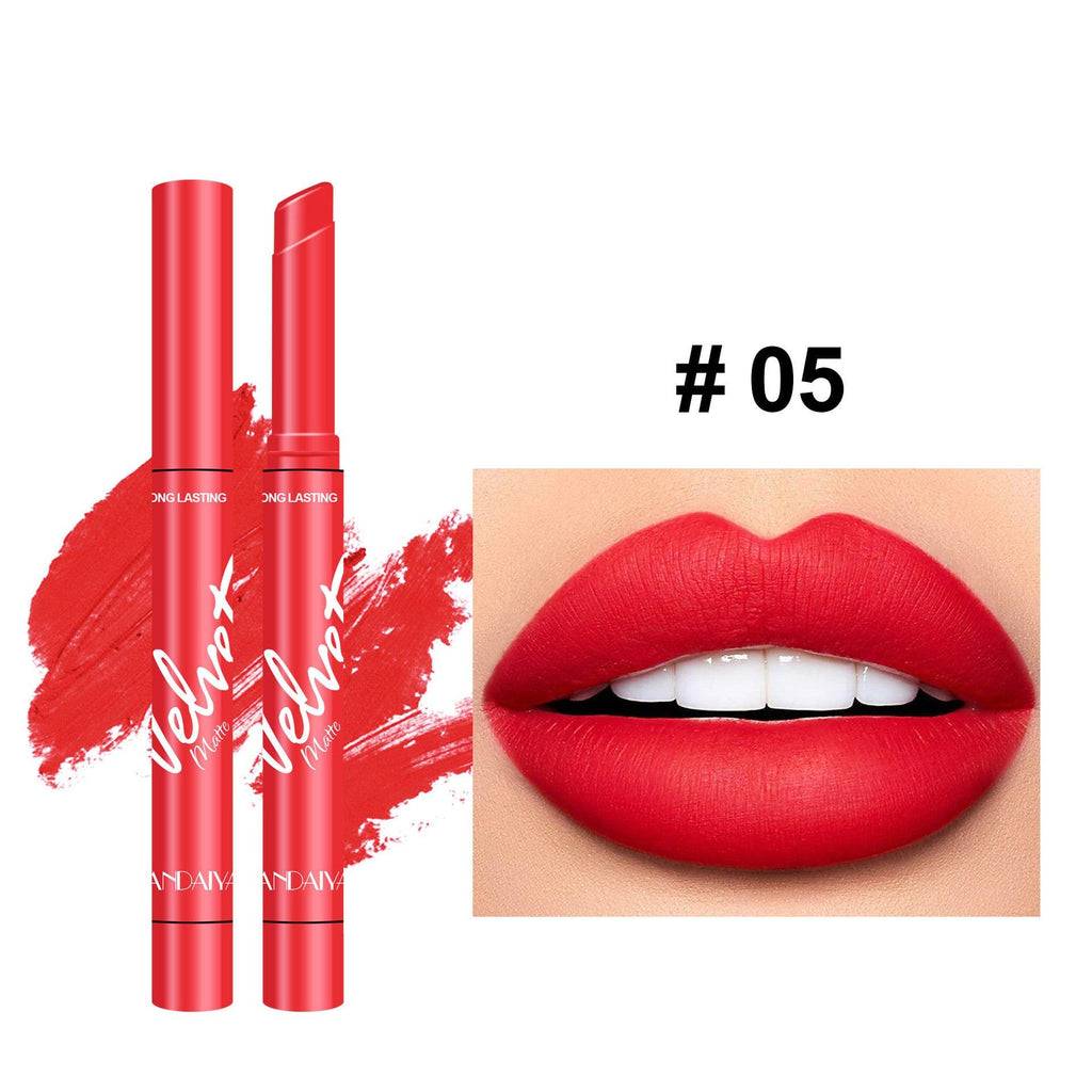 Velvet Matte Lipstick Discoloration Resistant Matte Moisturizing.