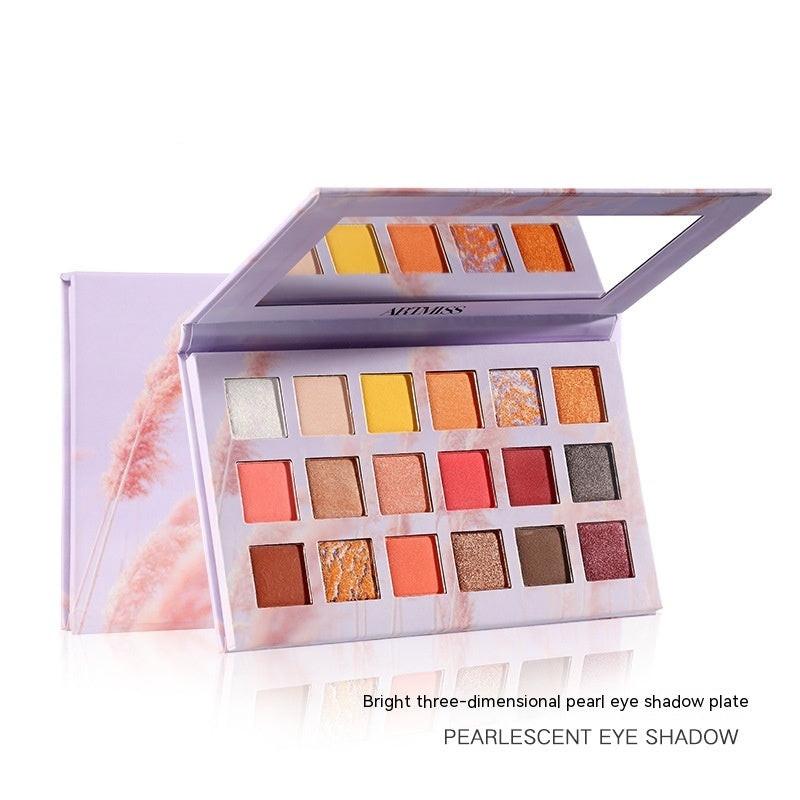 Matte Earth Tone Eyeshadow Plate.
