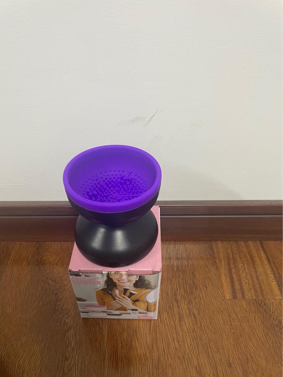 Electric Rechargeable Makeup Tools Cleaning Gadget.