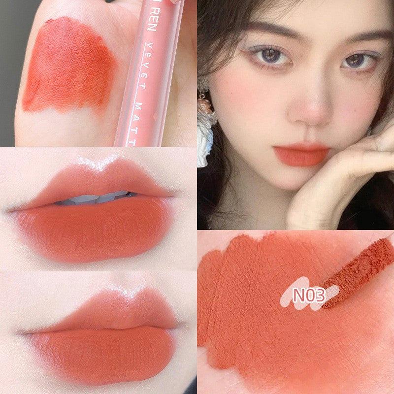 Mist Glossy Lip Glaze Is Light And Not Easy To Touch Matte Lipstick.