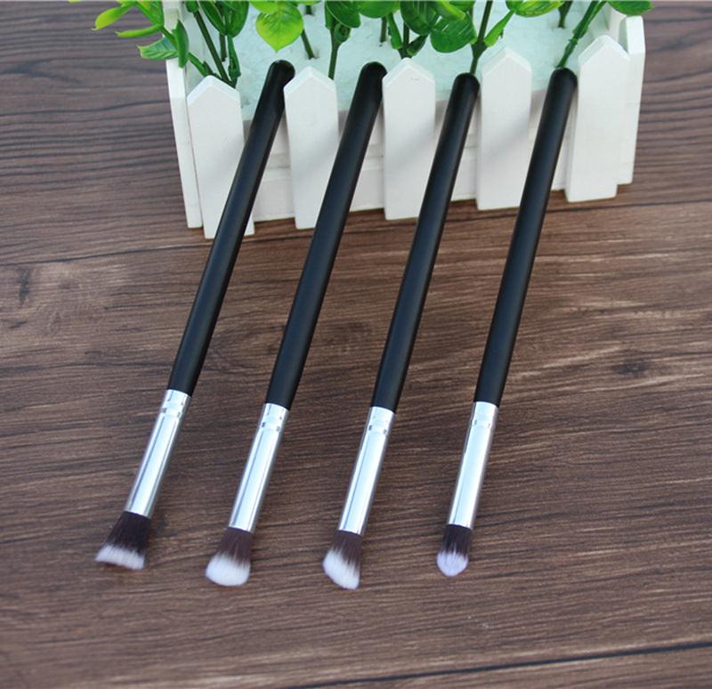 4Eye Shadow Brush Makeup Long Stick Medium.