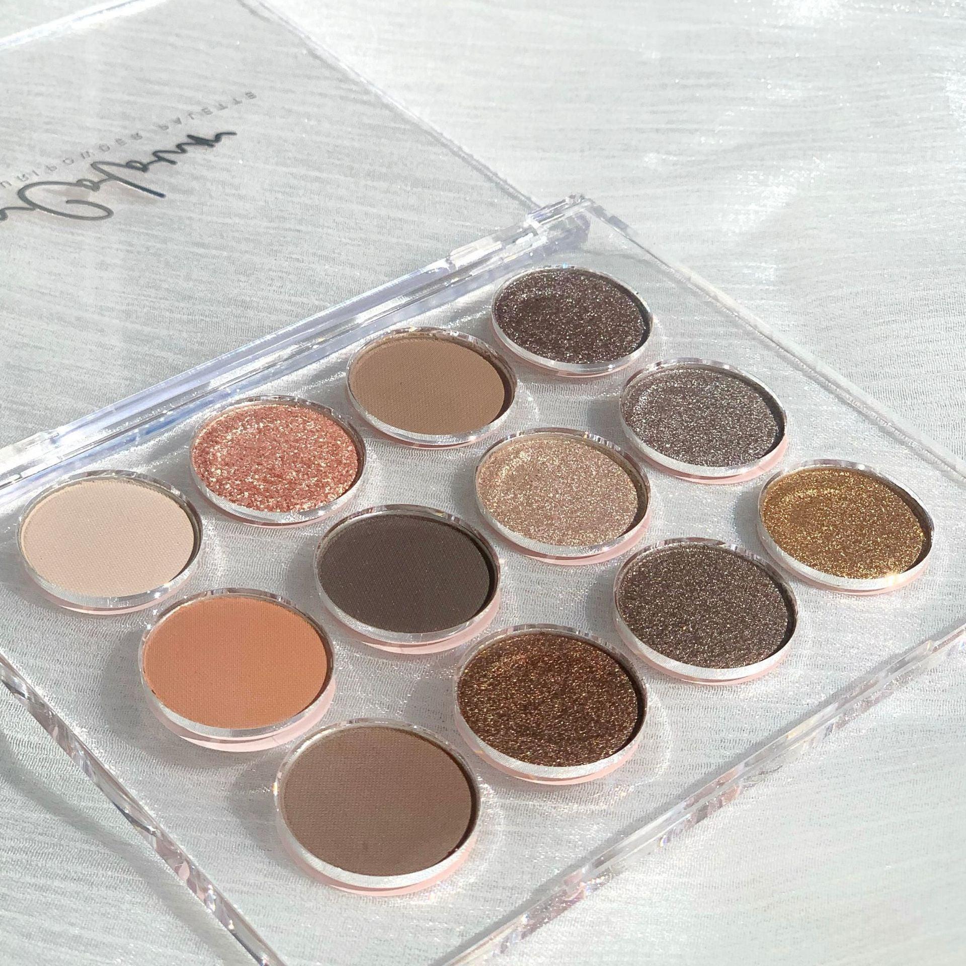 Magic Color Transparent 12 Color Eye Shadow Plate.