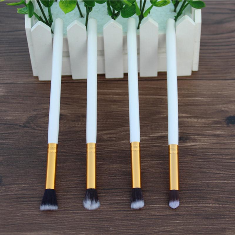 4Eye Shadow Brush Makeup Long Stick Medium.