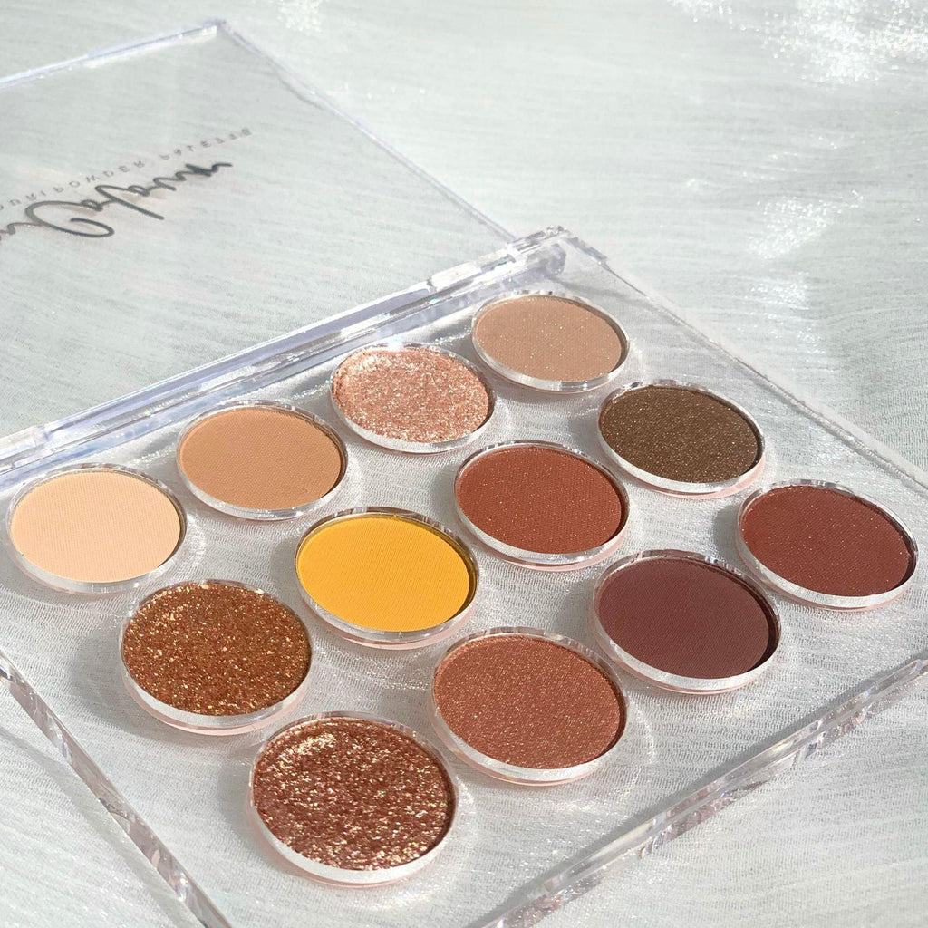 Magic Color Transparent 12 Color Eye Shadow Plate.