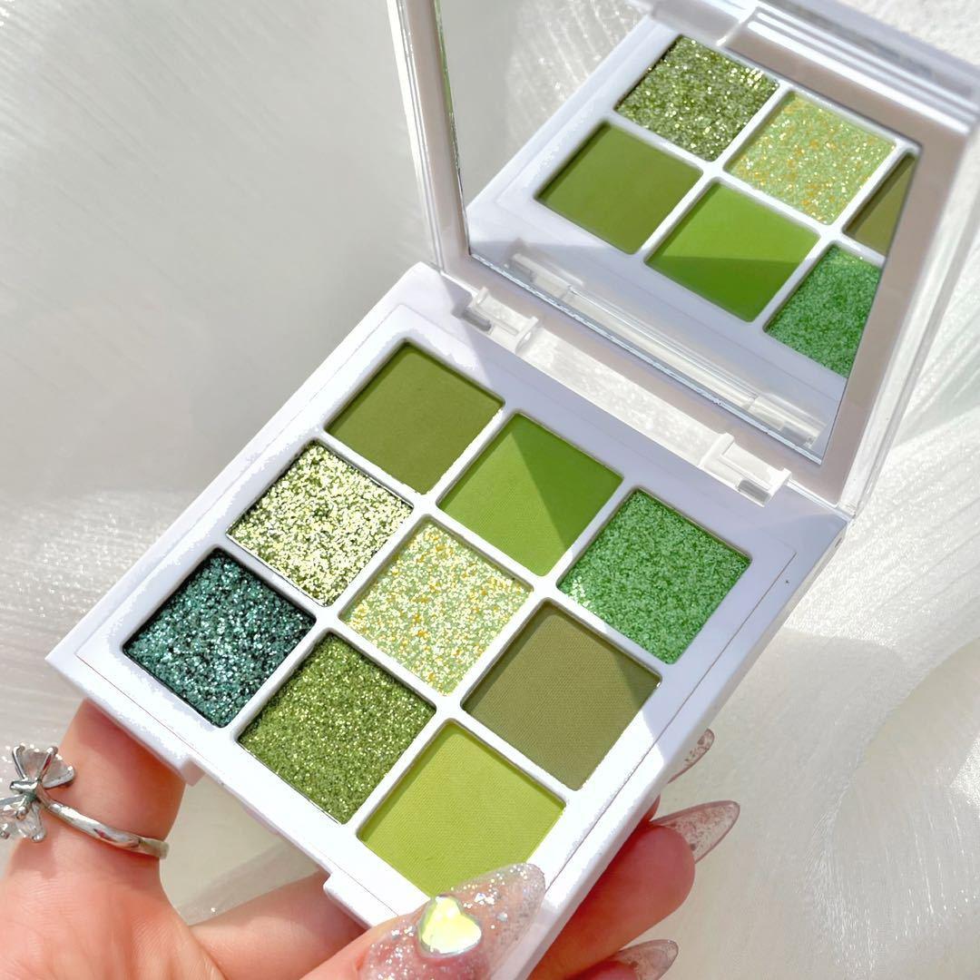 Nine Colors Brighten Eye Modification Polarized Diamond Purple Halloween Stage Makeup Eye Shadow.